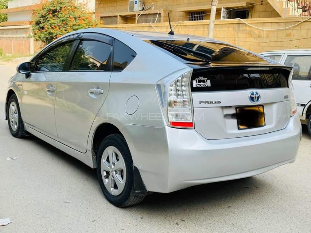 Toyota Prius 2010 for Sale in Karachi Toyota Prius 2010 for Sale in Karachi Image-6