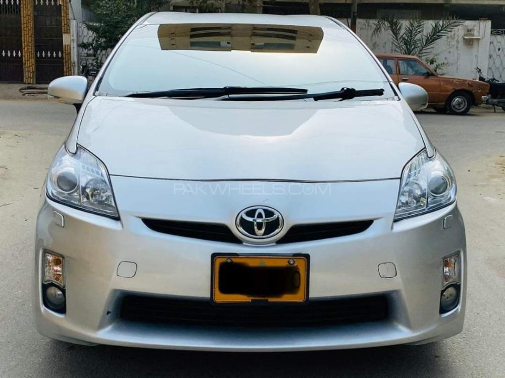 Toyota Prius 2010 for Sale in Karachi Toyota Prius 2010 for Sale in Karachi Image-8