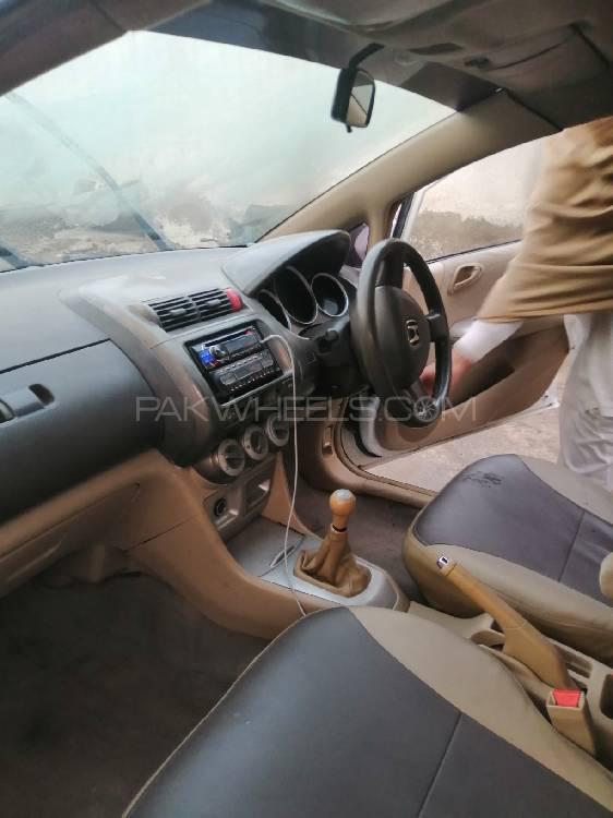 Honda City 2006 for Sale in Phool nagar Honda City 2006 for Sale in Phool nagar Image-6