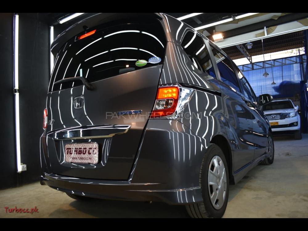 Honda Freed 2014 for Sale in Karachi Honda Freed 2014 for Sale in Karachi Image-12