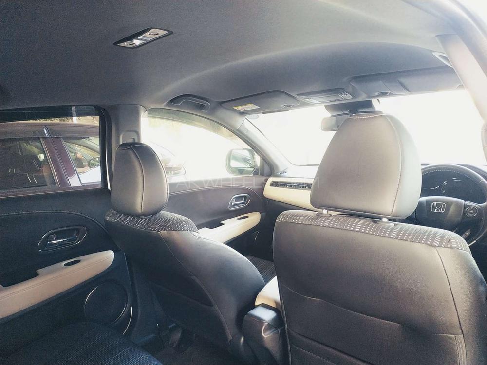 Honda Vezel 2015 for Sale in Rawalpindi Honda Vezel 2015 for Sale in Rawalpindi Image-15