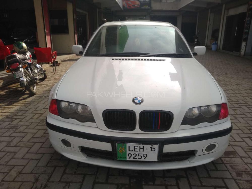 BMW / بی ایم ڈبلیو 3 سیریز 2010 for Sale in ملتان Image-1