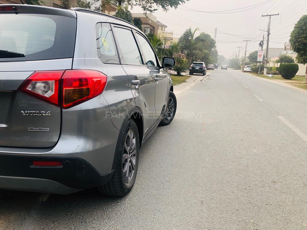 Suzuki Vitara 2018 for Sale in Lahore Suzuki Vitara 2018 for Sale in Lahore Image-12