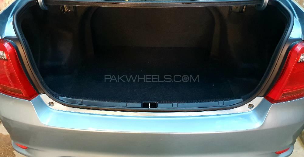 Toyota Corolla Axio 2015 for Sale in Karachi Toyota Corolla Axio 2015 for Sale in Karachi Image-16