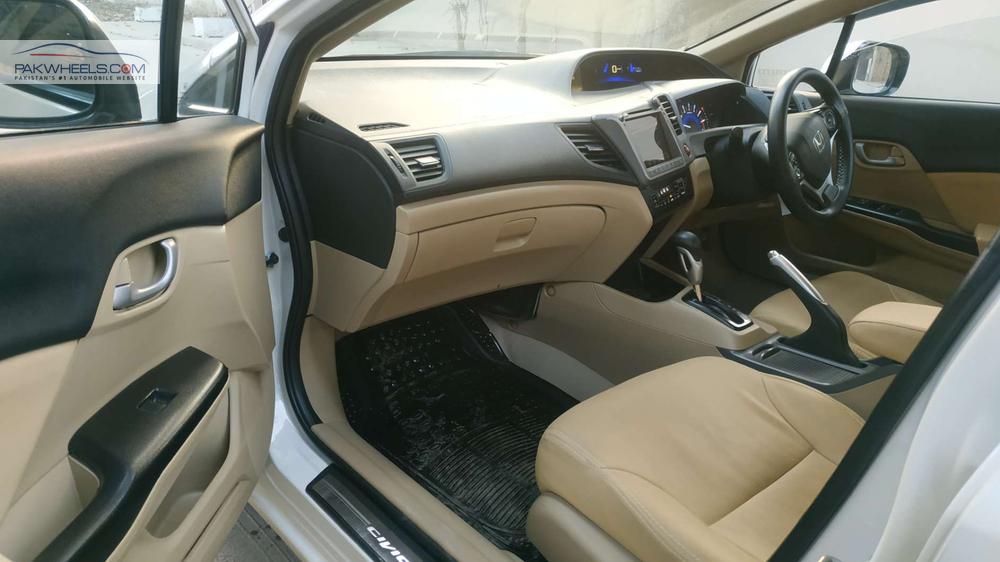 Honda Civic 2015 for Sale in Lahore Honda Civic 2015 for Sale in Lahore Image-12