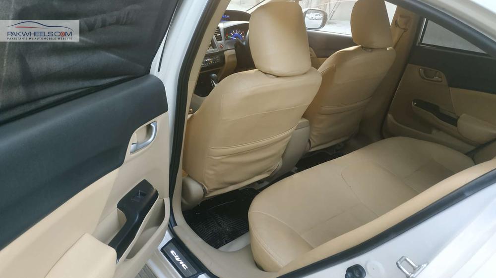 Honda Civic 2015 for Sale in Lahore Honda Civic 2015 for Sale in Lahore Image-13