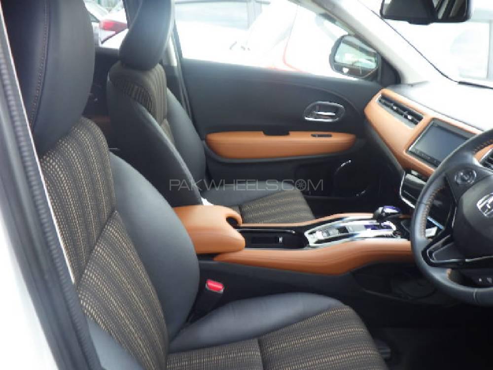 Honda Vezel 2014 for Sale in Karachi Honda Vezel 2014 for Sale in Karachi Image-19