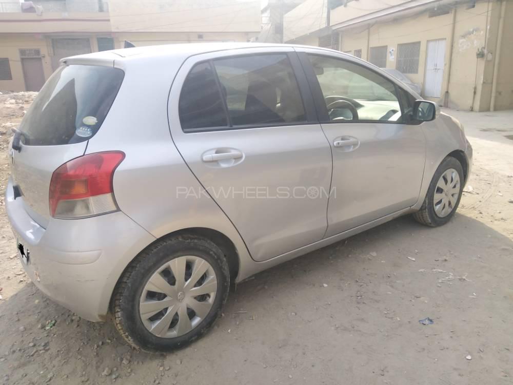 Toyota Vitz 2007 for Sale in Taxila Image-1