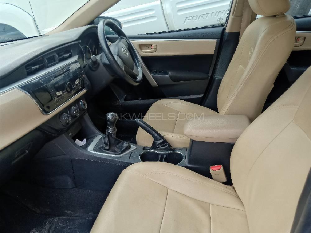 Toyota Corolla 2014 for Sale in Lahore Toyota Corolla 2014 for Sale in Lahore Image-5