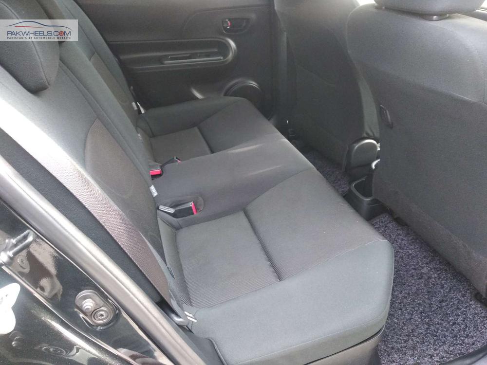 Toyota Aqua 2016 for Sale in Lahore Toyota Aqua 2016 for Sale in Lahore Image-9