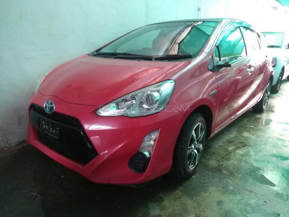 Toyota Aqua 2016 for Sale in Lahore Toyota Aqua 2016 for Sale in Lahore Image-2