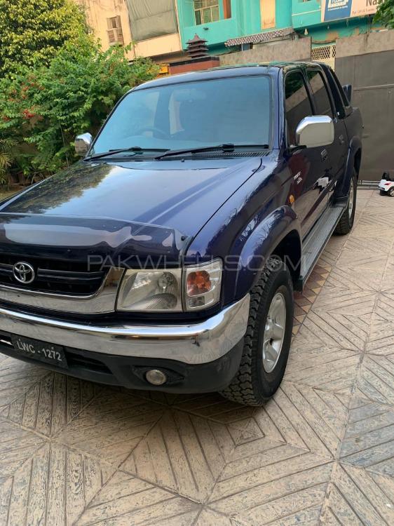 ٹویوٹا ہائیلکس 2004 for Sale in میانوالی ٹویوٹا ہائیلکس 2004 for Sale in میانوالی Image-3