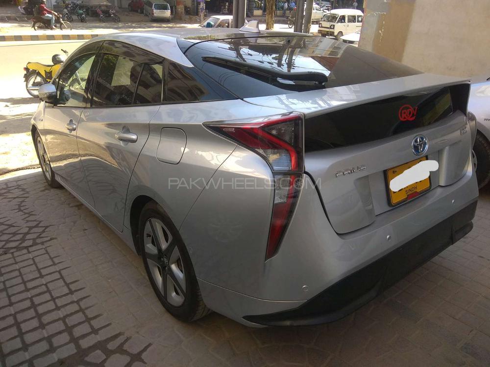 Toyota Prius 2016 for Sale in Karachi Toyota Prius 2016 for Sale in Karachi Image-9