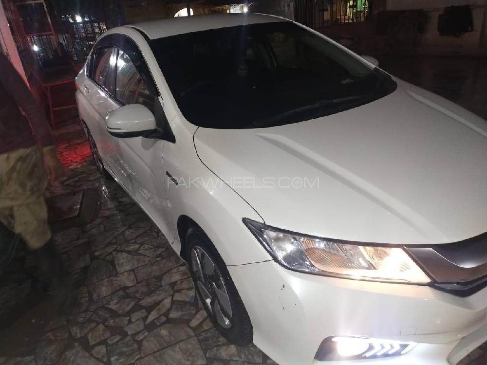 Honda Grace Hybrid 2015 for Sale in Peshawar Honda Grace Hybrid 2015 for Sale in Peshawar Image-20