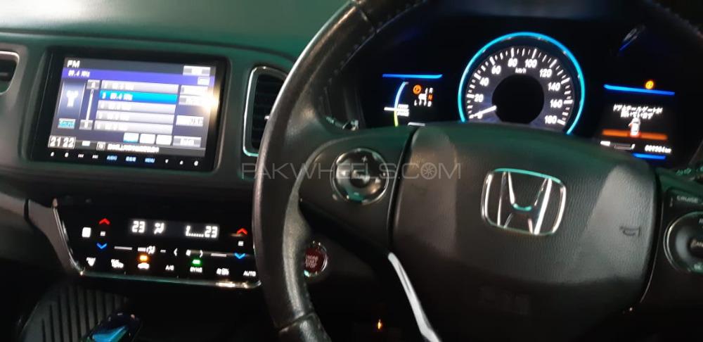Honda Vezel 2015 for Sale in Multan Honda Vezel 2015 for Sale in Multan Image-7