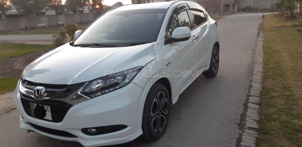 Honda Vezel 2015 for Sale in Multan Honda Vezel 2015 for Sale in Multan Image-25