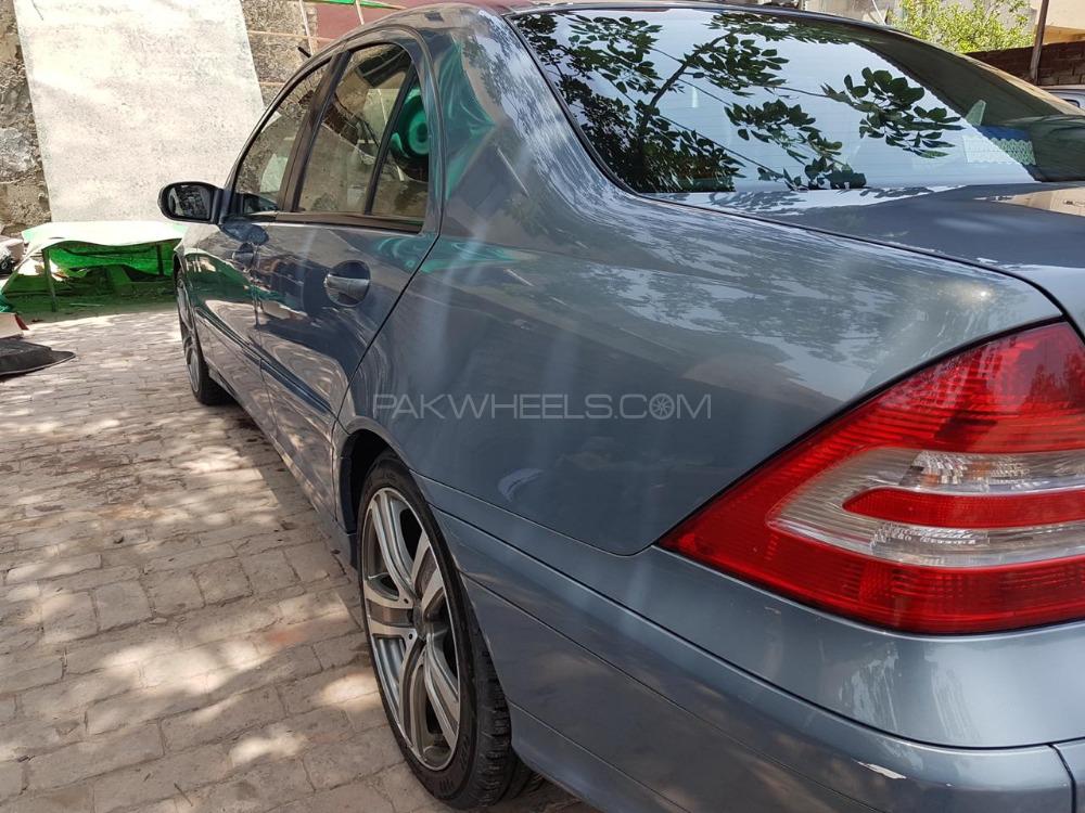 Mercedes Benz C Class 2006 for Sale in Lahore Mercedes Benz C Class 2006 for Sale in Lahore Image-3