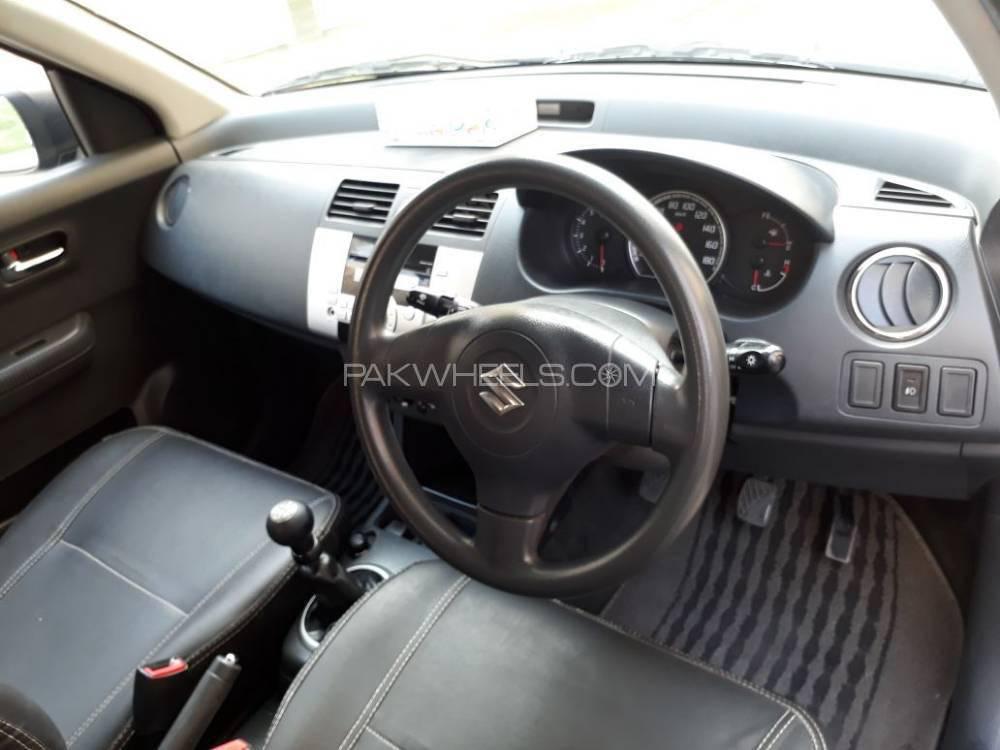 Suzuki Swift 2013 for Sale in Karachi Suzuki Swift 2013 for Sale in Karachi Image-2