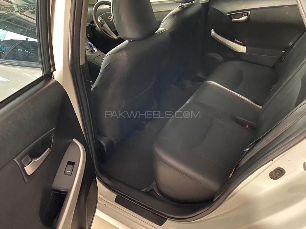 Toyota Prius 2013 for Sale in Islamabad Toyota Prius 2013 for Sale in Islamabad Image-14