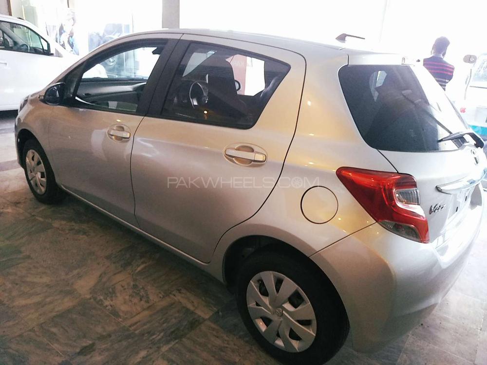 Toyota Vitz 2016 for Sale in Rawalpindi Toyota Vitz 2016 for Sale in Rawalpindi Image-4