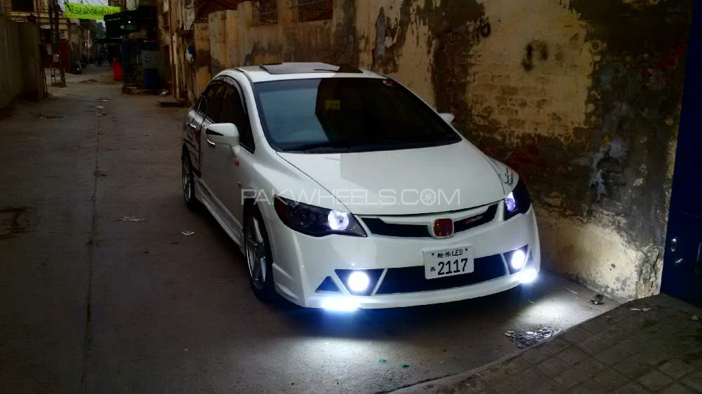 Honda Civic - 2008  Honda Civic - 2008  Image-3
