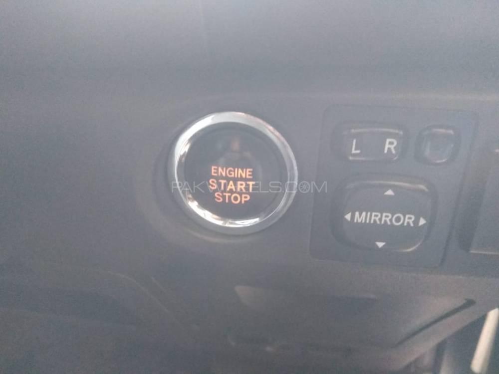 Toyota Vitz 2010 for Sale in Lahore Toyota Vitz 2010 for Sale in Lahore Image-17