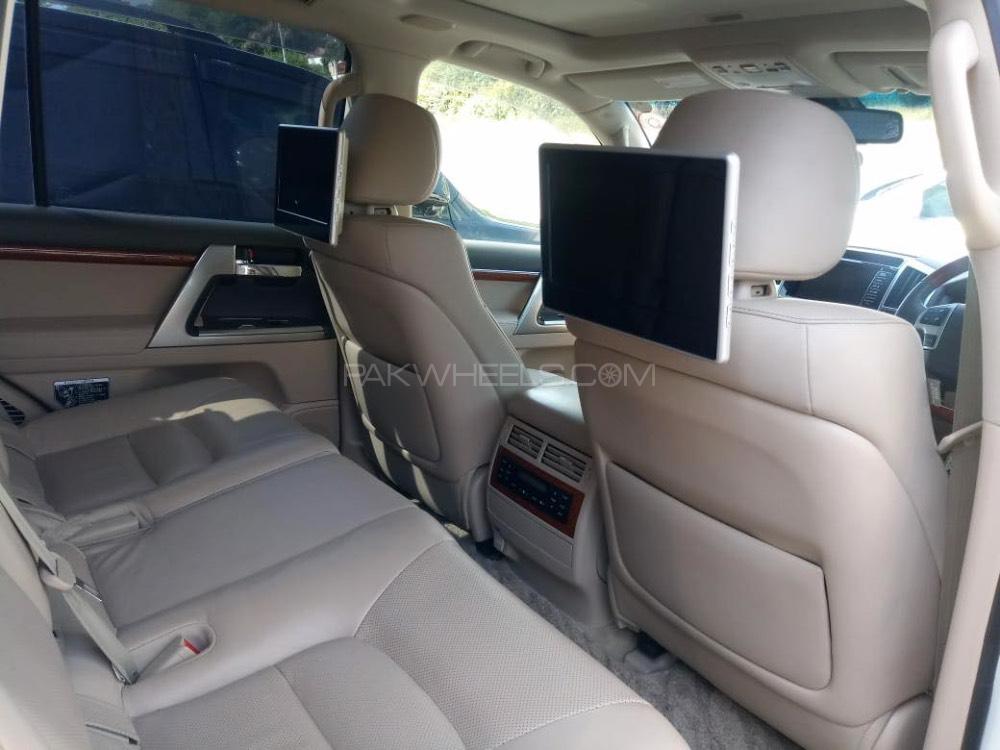 Toyota Land Cruiser 2012 for Sale in Islamabad Toyota Land Cruiser 2012 for Sale in Islamabad Image-6