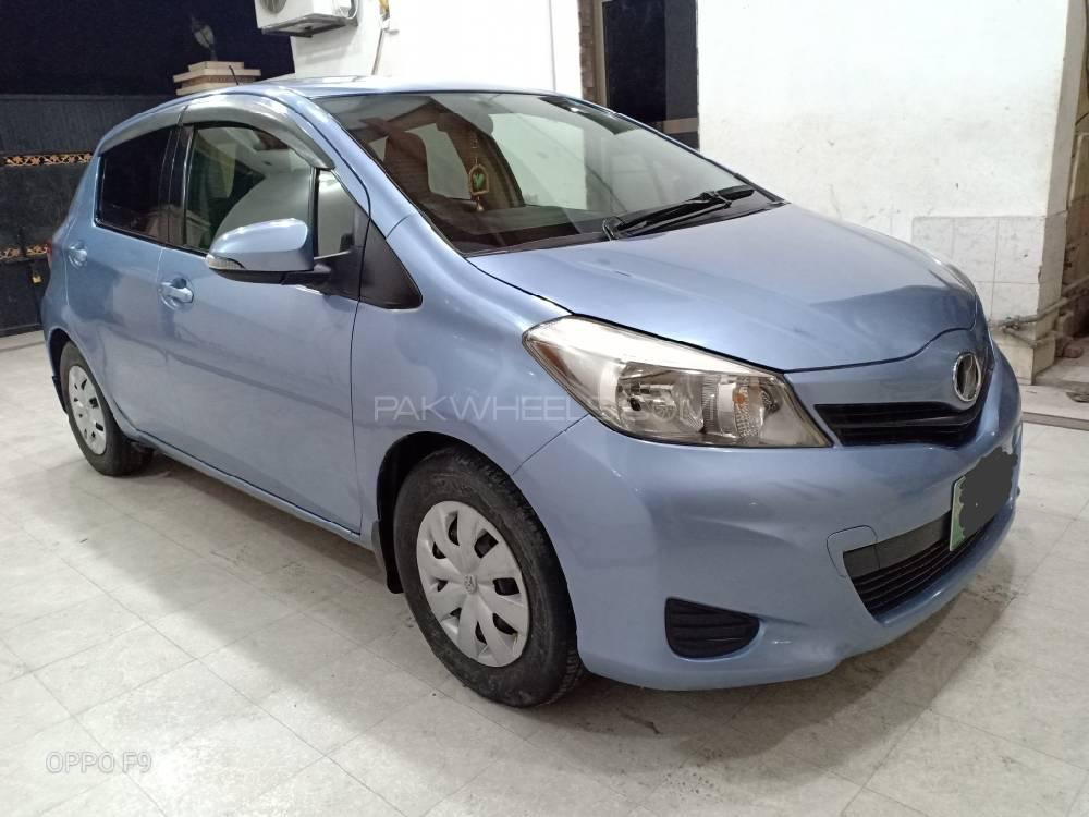 Toyota Vitz 2011 for Sale in Lahore Toyota Vitz 2011 for Sale in Lahore Image-4