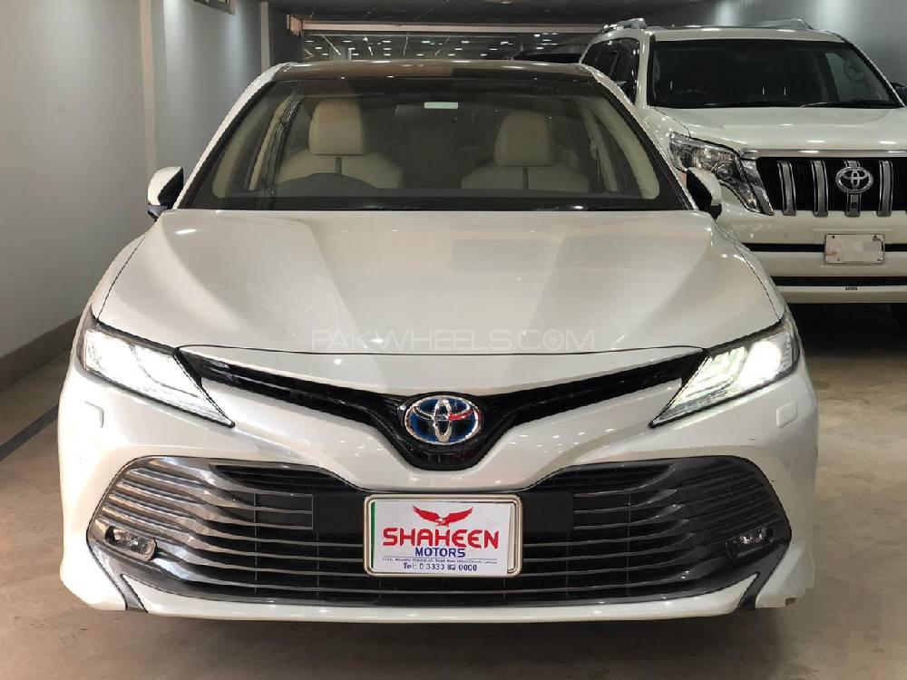 Toyota Camry 2019 for Sale in Lahore Image-1