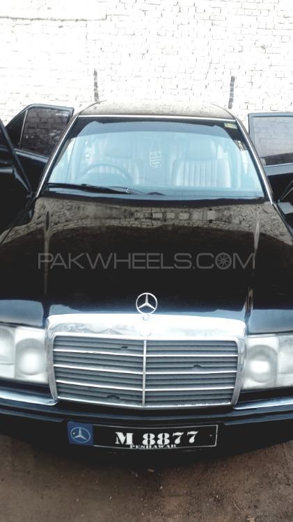 Mercedes Benz E Class 1993 for Sale in Peshawar Mercedes Benz E Class 1993 for Sale in Peshawar Image-6