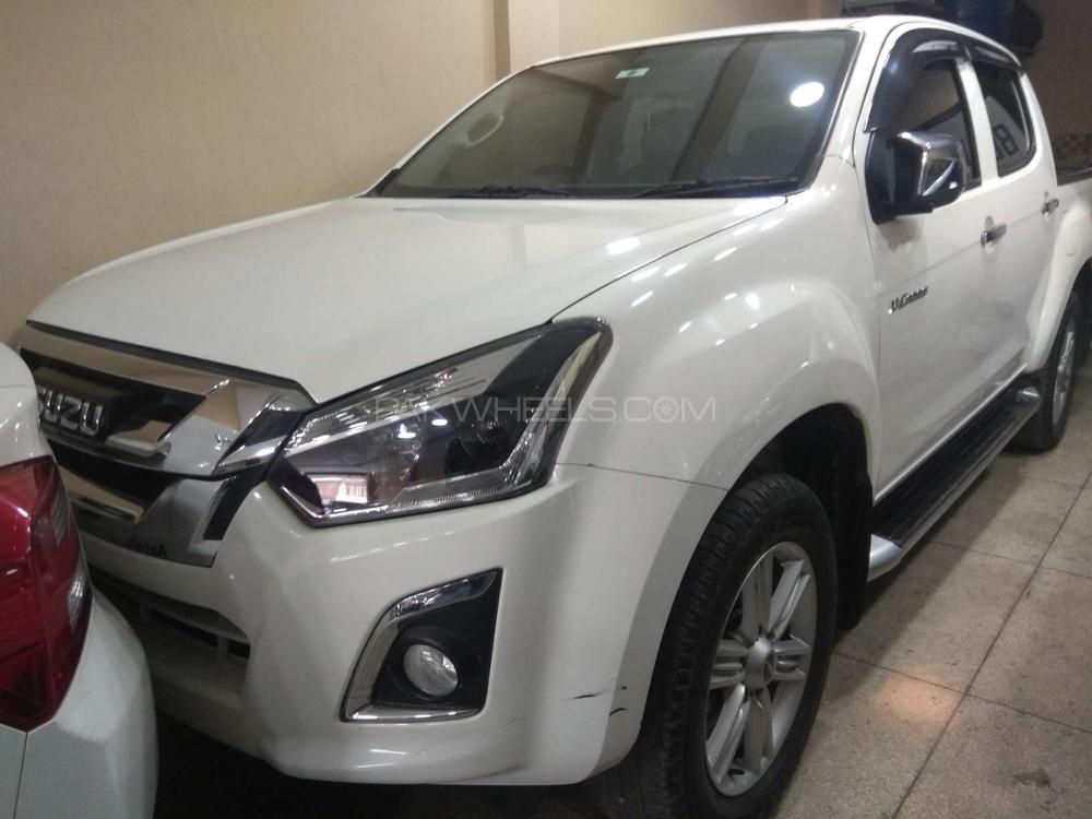 Isuzu D-Max 2018 for Sale in Lahore Image-1