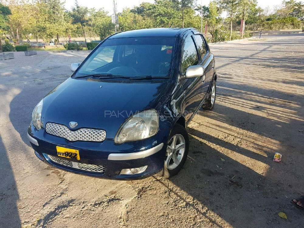 Toyota Vitz 2004 for Sale in Dera ismail khan Image-1
