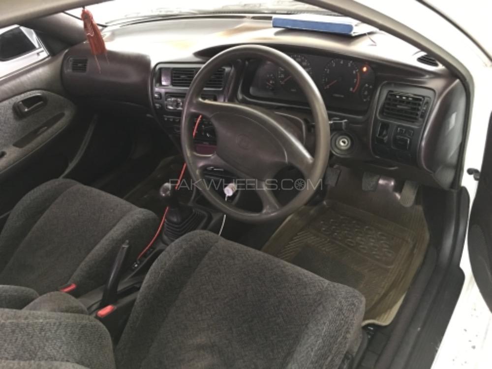 Toyota Corolla - 1995  Toyota Corolla - 1995  Image-3