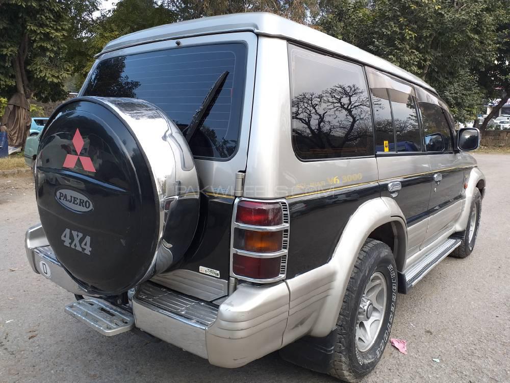 مٹسوبیشی پجیرو 1996 for Sale in اسلام آباد مٹسوبیشی پجیرو 1996 for Sale in اسلام آباد Image-5