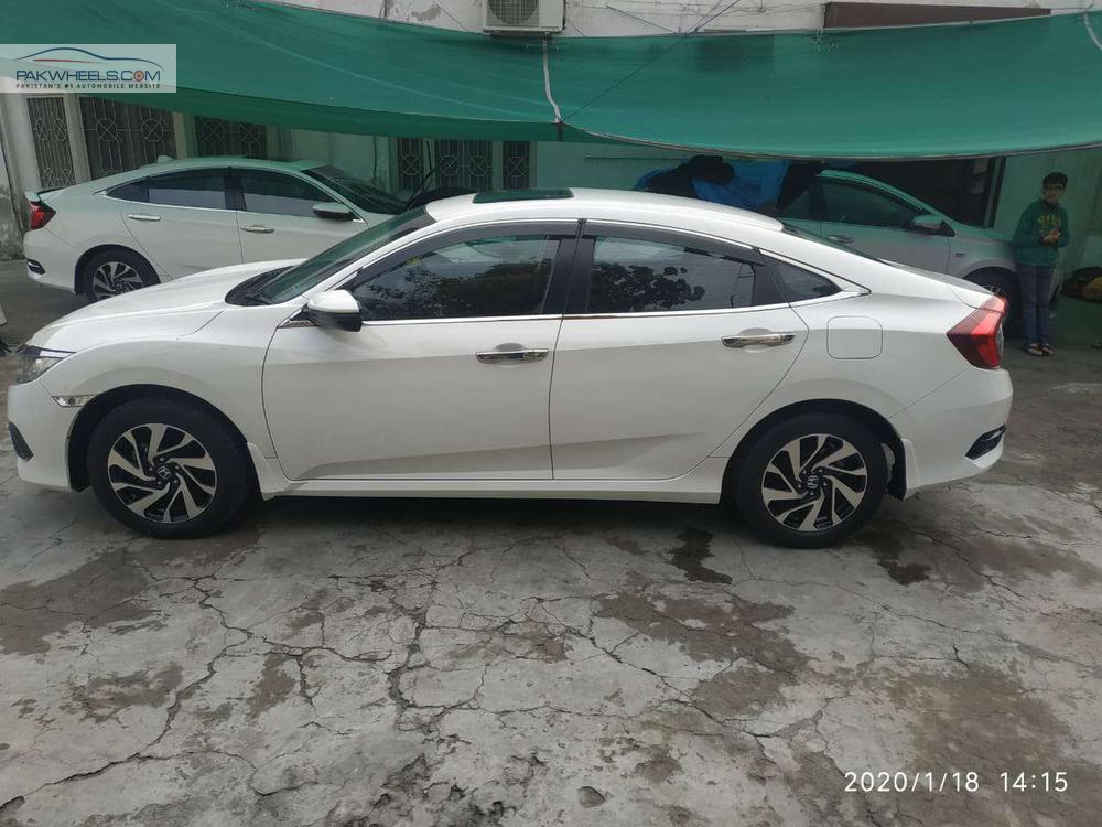 ہونڈا سوک 2018 for Sale in لاہور ہونڈا سوک 2018 for Sale in لاہور Image-4