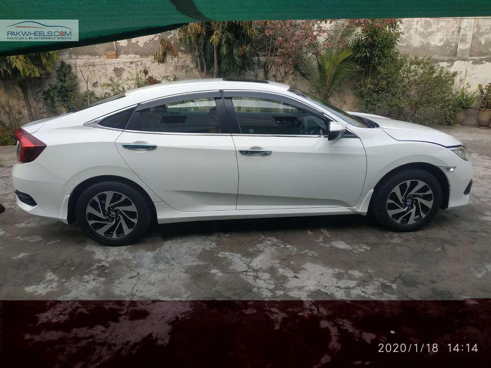 ہونڈا سوک 2018 for Sale in لاہور ہونڈا سوک 2018 for Sale in لاہور Image-5