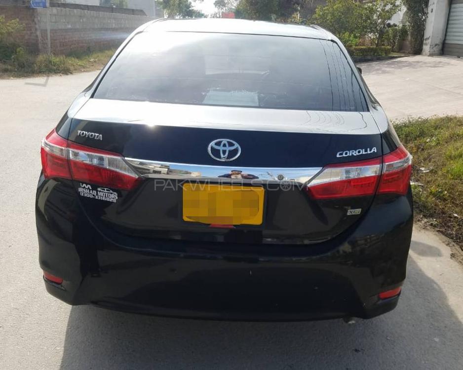 Toyota Corolla 2017 for Sale in Islamabad Image-1
