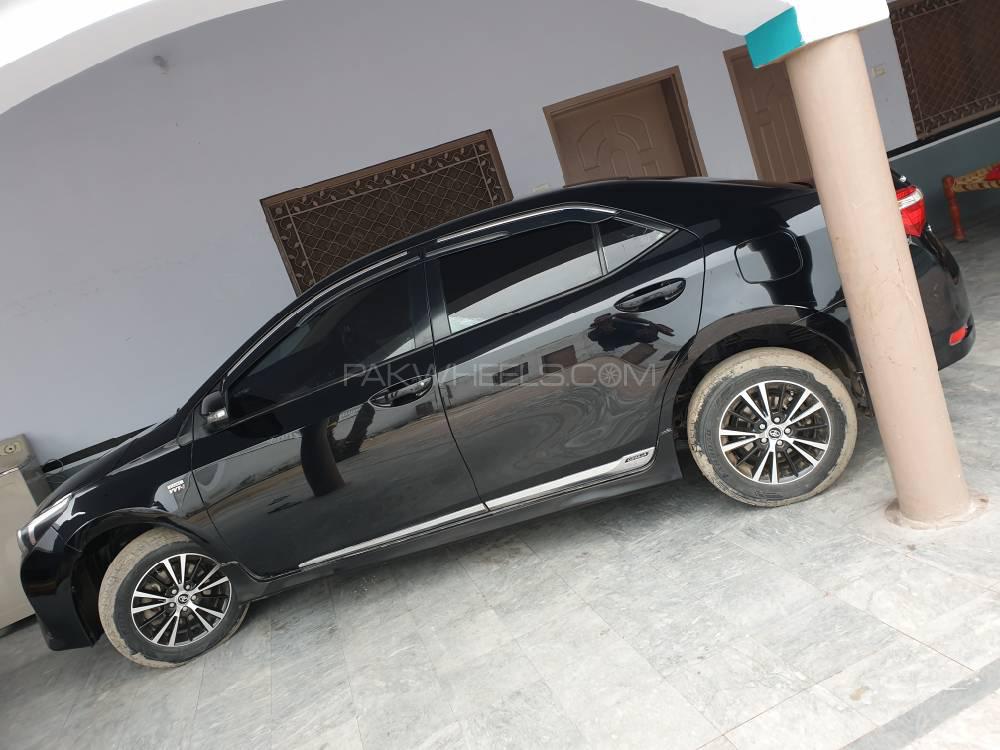 Toyota Corolla 2016 for Sale in Mandi bahauddin Image-1