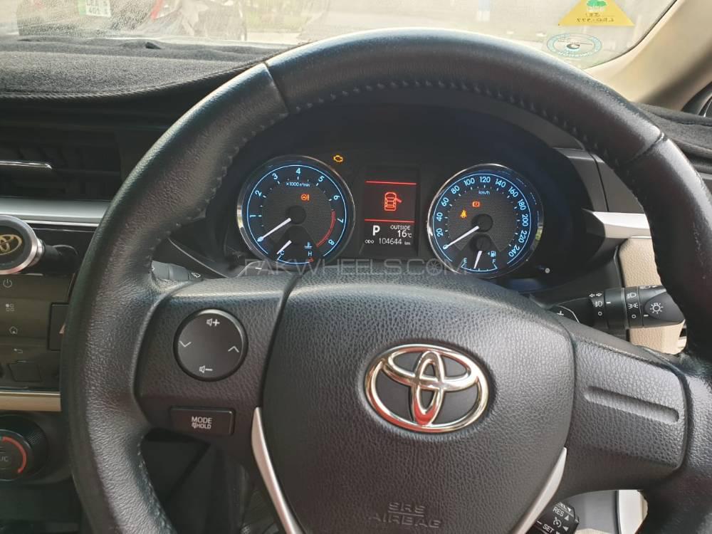 Toyota Corolla 2015 for Sale in Lahore Toyota Corolla 2015 for Sale in Lahore Image-7
