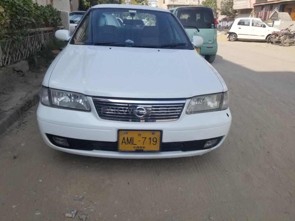 Nissan Sunny 2001 for Sale in Karachi Image-1