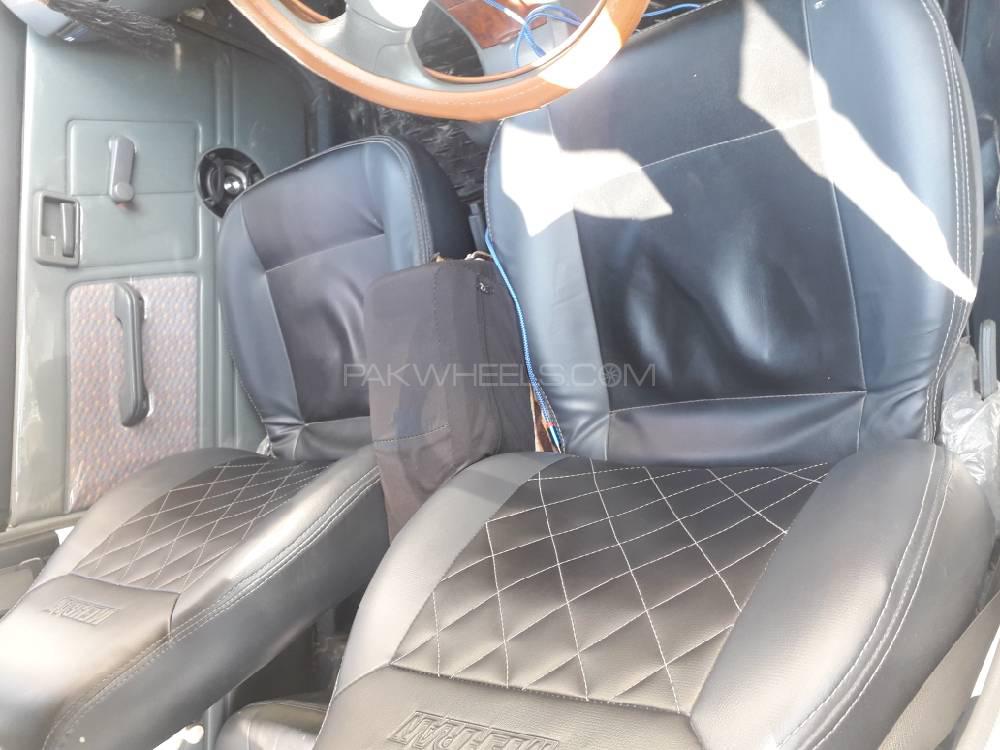 Suzuki Mehran 2017 for Sale in Faisalabad Suzuki Mehran 2017 for Sale in Faisalabad Image-7