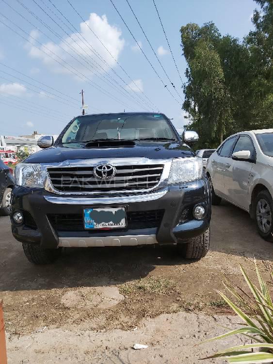 Toyota Hilux 2014 for Sale in Mirpur A.K. Image-1