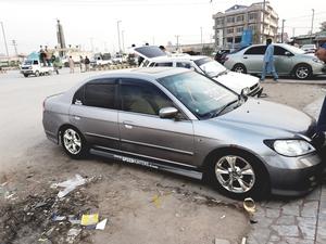 Honda Civic - 2005