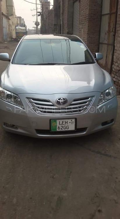 Toyota Camry 2007 for Sale in Abbottabad Image-1