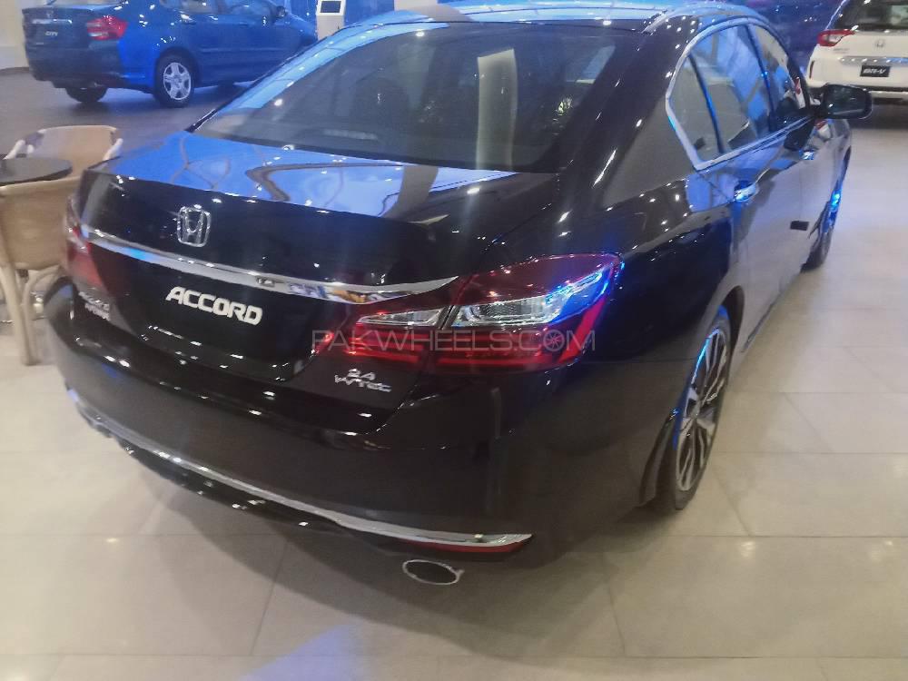Honda Accord 2020 for Sale in Islamabad Image-1