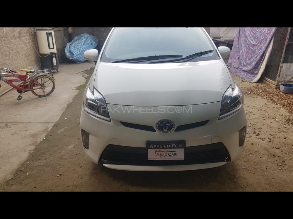 Toyota Prius 2014 for Sale in Mardan Image-1