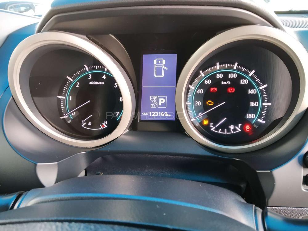 Toyota Prado 2012 for Sale in Lahore Toyota Prado 2012 for Sale in Lahore Image-6