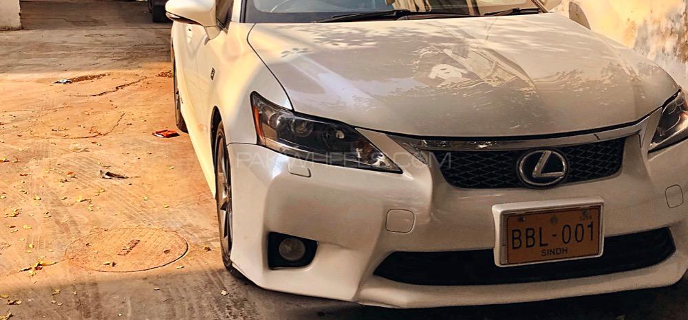 Lexus CT200h - 2011  Lexus CT200h - 2011  Image-5