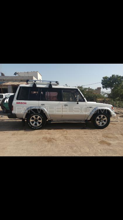Mitsubishi Pajero - 1988  Mitsubishi Pajero - 1988  Image-4