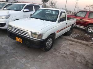 Toyota Pickup 2000 Manual Cars For Sale In Pakistan Verified Car